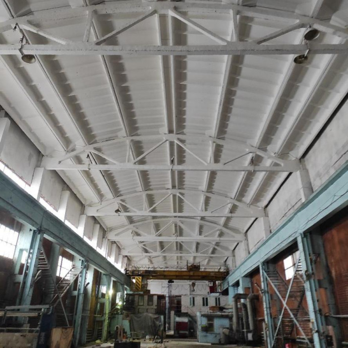 Весеннее воздействие на покрытие внутри цеха: почему краска отслаивается